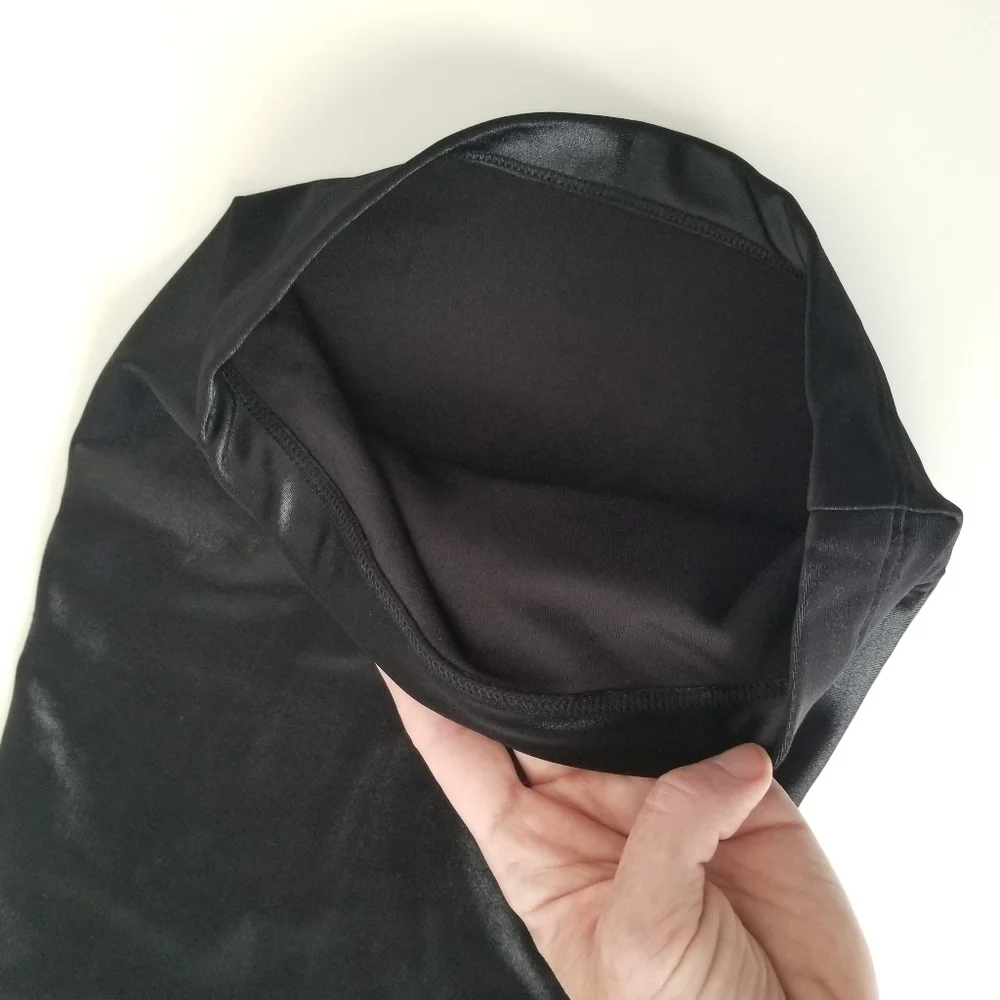 NWOT Koral Turtleneck Netz Mask In Black OS